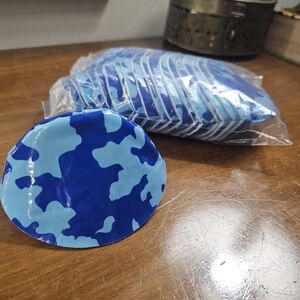 18 Pc. Blue Camo PeePee TeePee